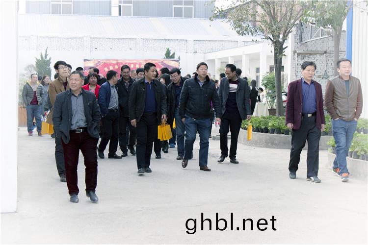 領導(dao)視(shi)詧廠區