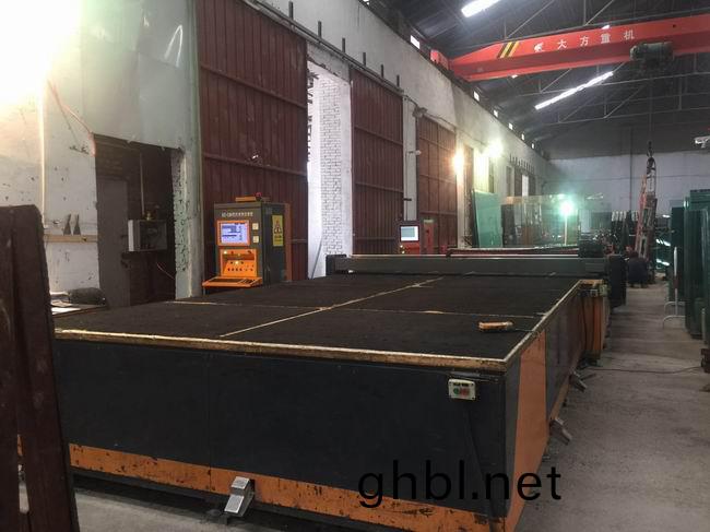 鋼化玻瓈生産(chan)線(xian)